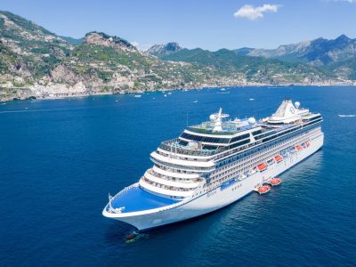 Oceania Cruises ship Riviera off the Amalfi coast - Viking Travel