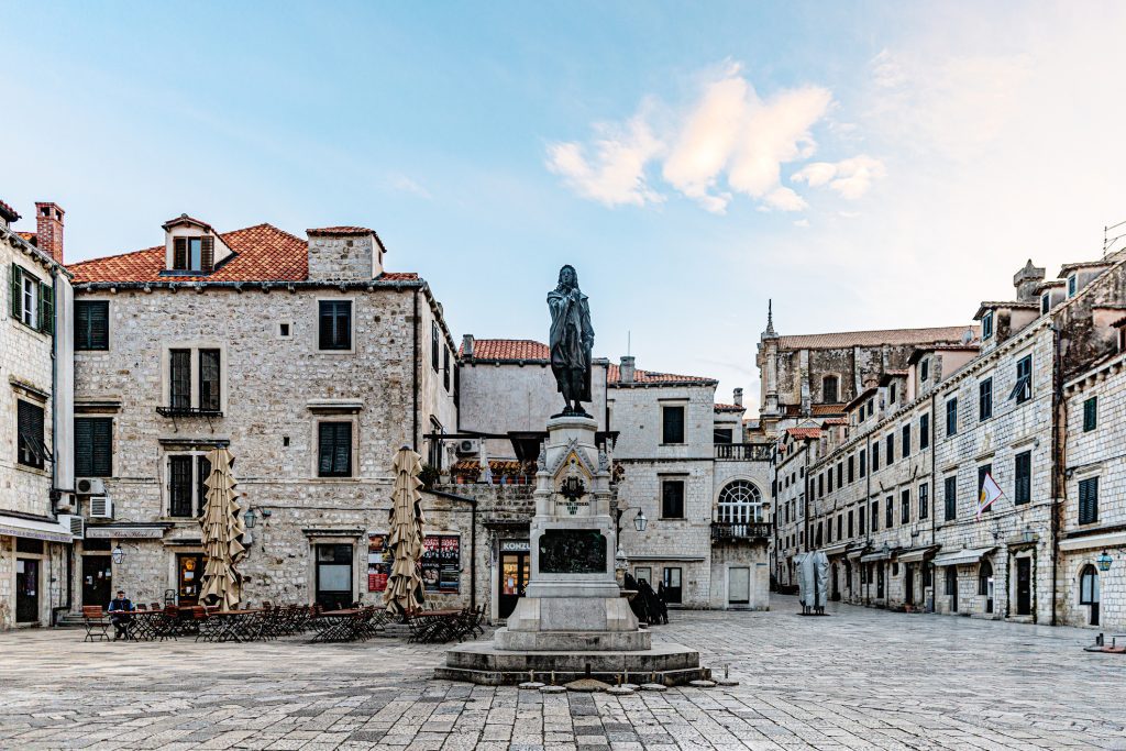 Gundulic Square: A Tribute to Dubrovnik’s Poet - Viking Travel